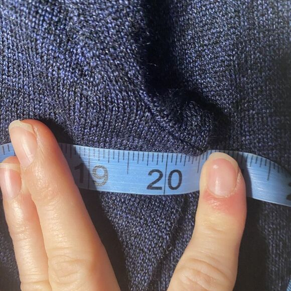 Banana Republic Merino Wool V Neck Sweater Blue Women Lightweight Size Small - Picture 7 of 8